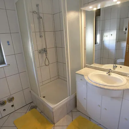 Apartment House Peri