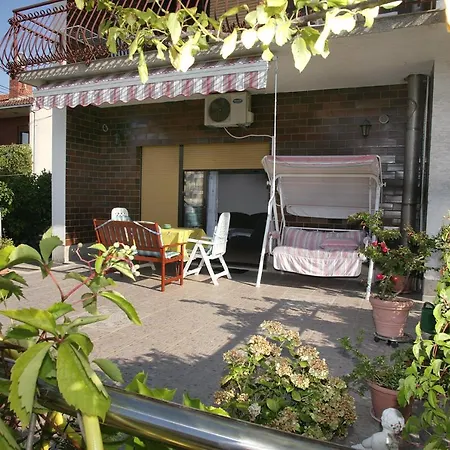 House Peri Apartment